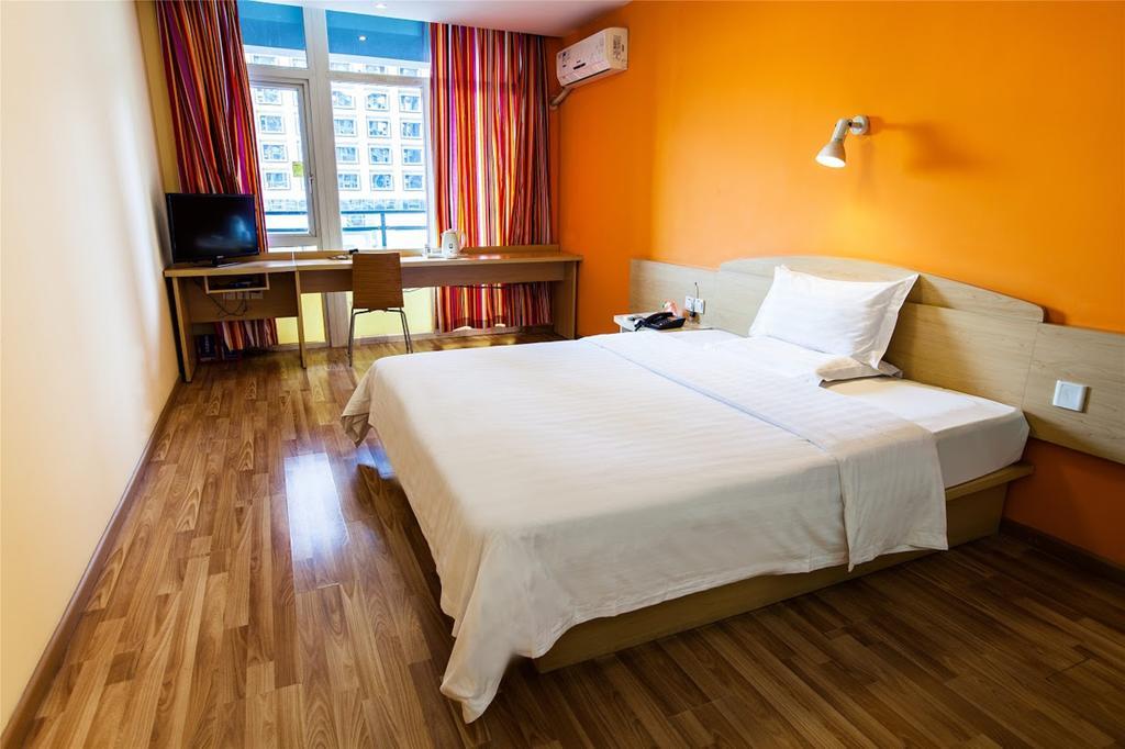 7Days Inn Jiangmen Peng Jiang Qiao North Exterior photo