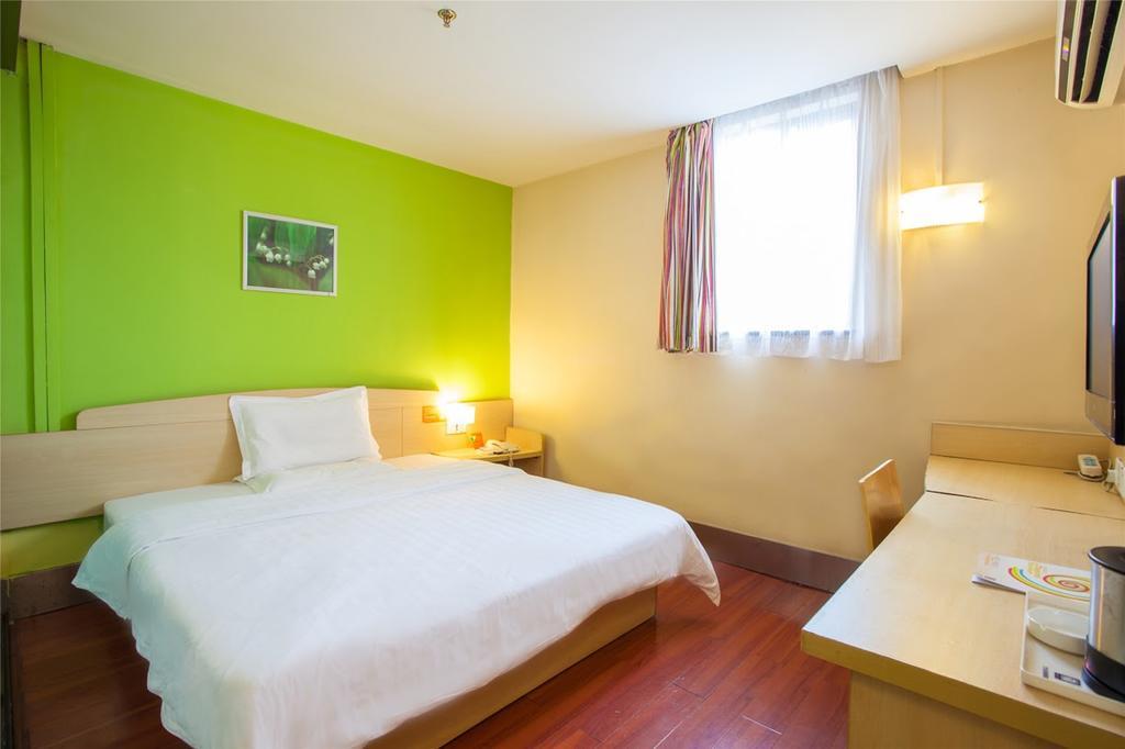 7Days Inn Jiangmen Peng Jiang Qiao North Exterior photo