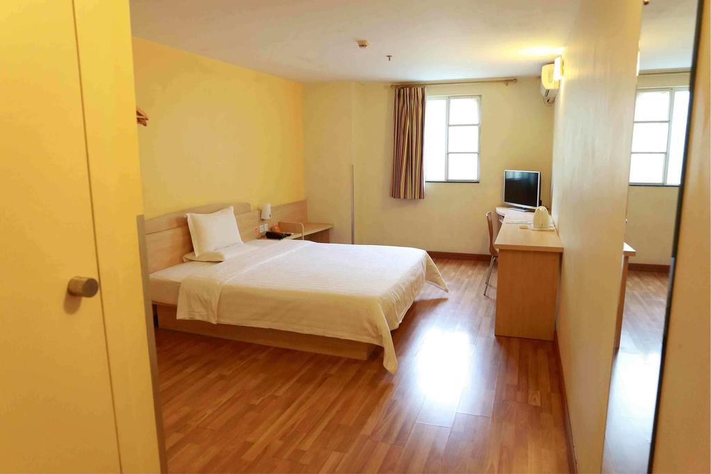 7Days Inn Jiangmen Peng Jiang Qiao North Room photo