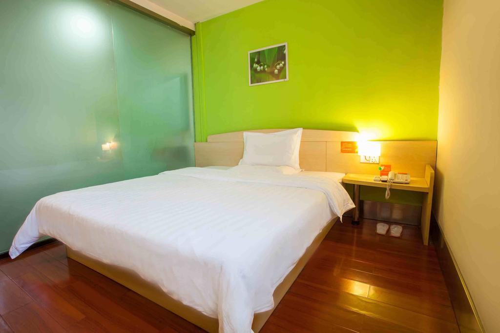 7Days Inn Jiangmen Peng Jiang Qiao North Room photo